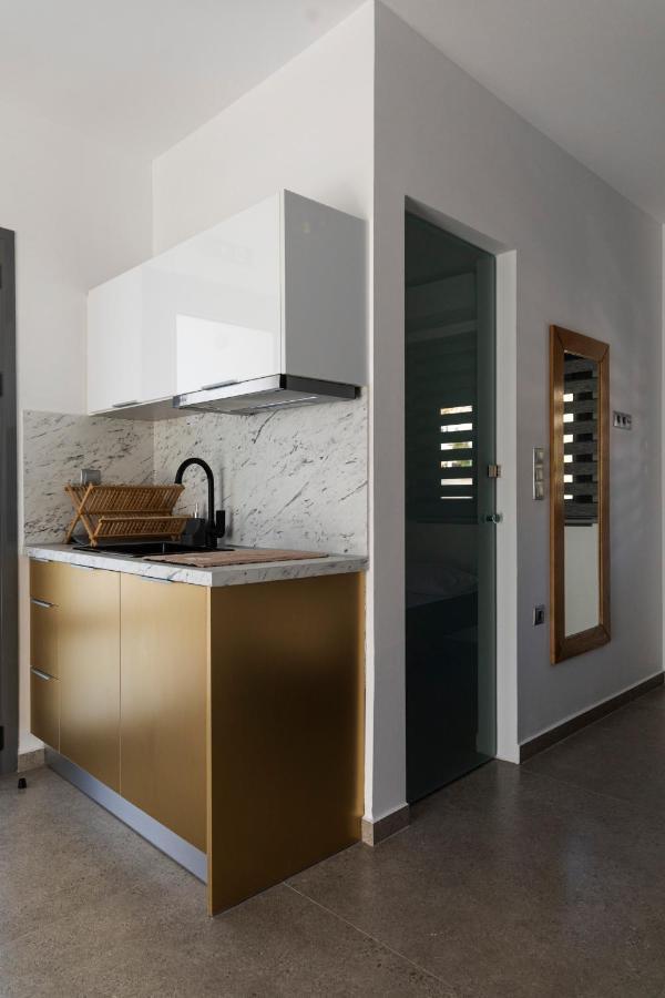 Skyros Blue Suites Exteriör bild
