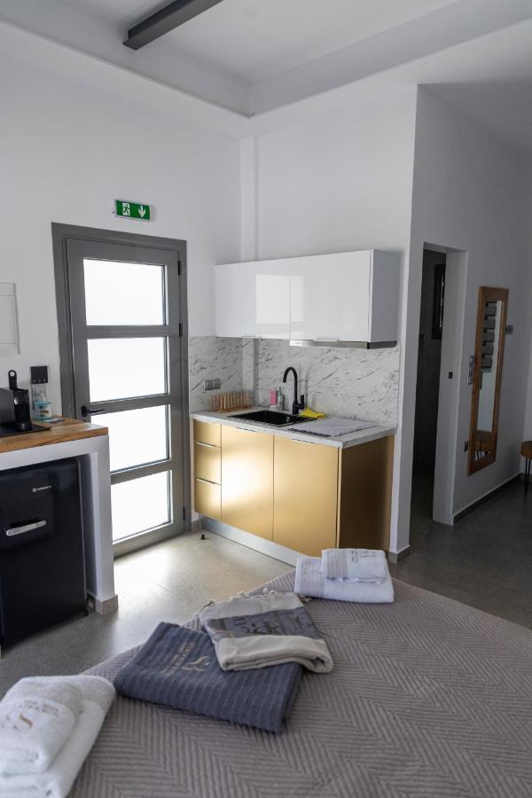 Skyros Blue Suites Exteriör bild